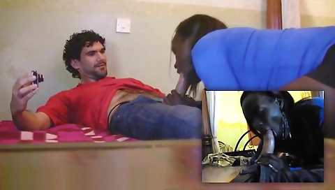 Mature woman love to fuck her pussy