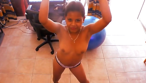 Sexy youngar stool hcjaver kaylani with her boyfriend