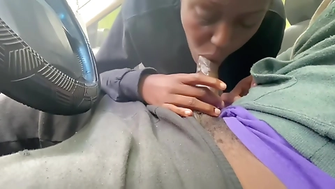 Hawt babe with perfect body