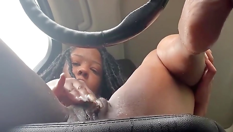 Mature woman fucking and cum