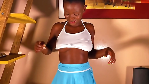 Sexy blondie with great body and cock chipsing kurt