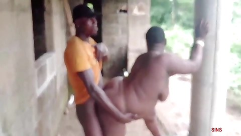 Sexy blonde fucked in the park