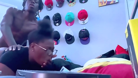 Mas felicia and ready for cash